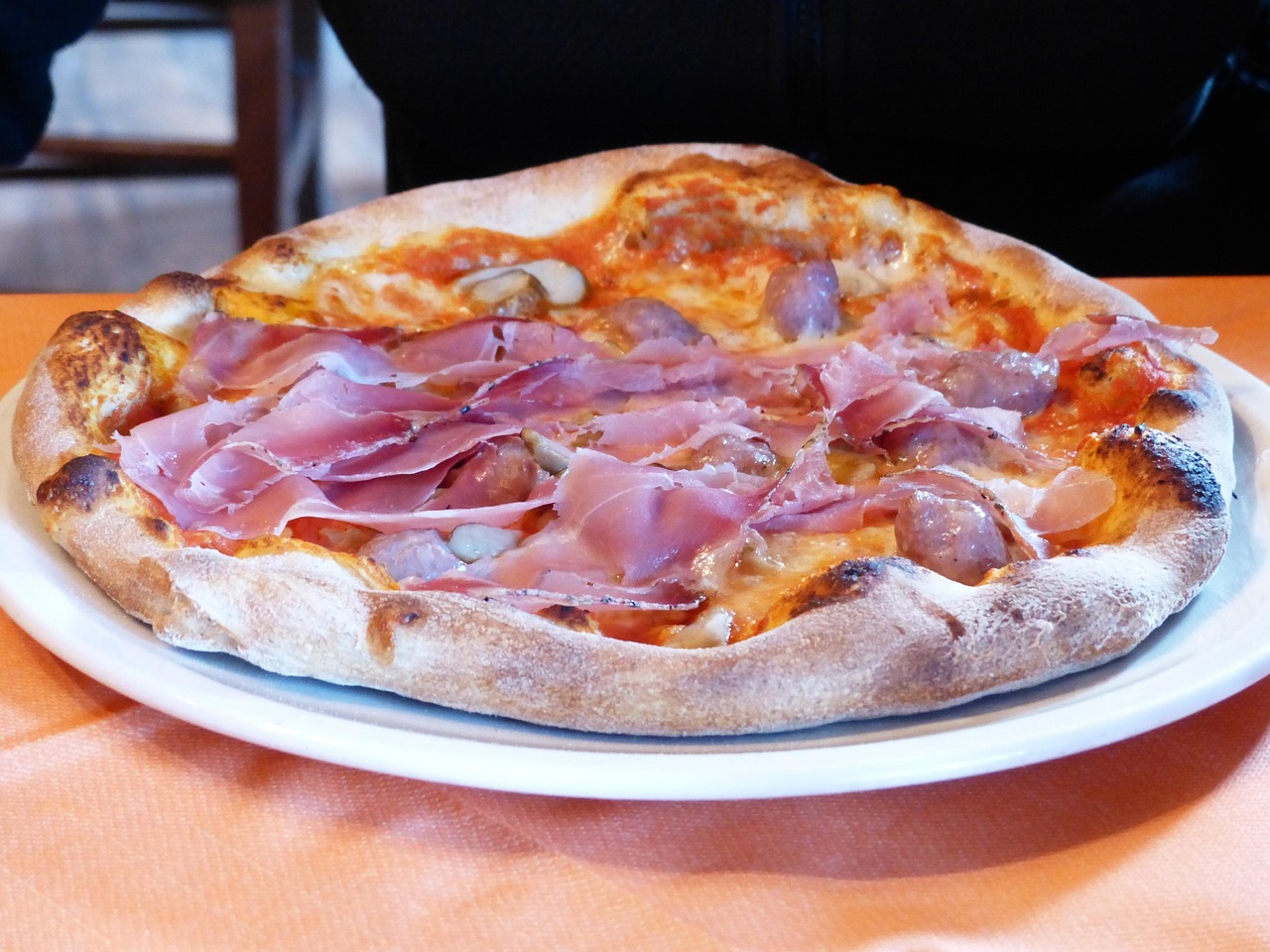 Prosciutto e Funghi